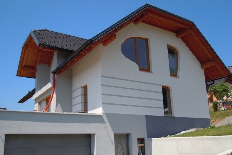 Hiša iz Ytong zidakov toplotno izolirana z Multipor ploščami